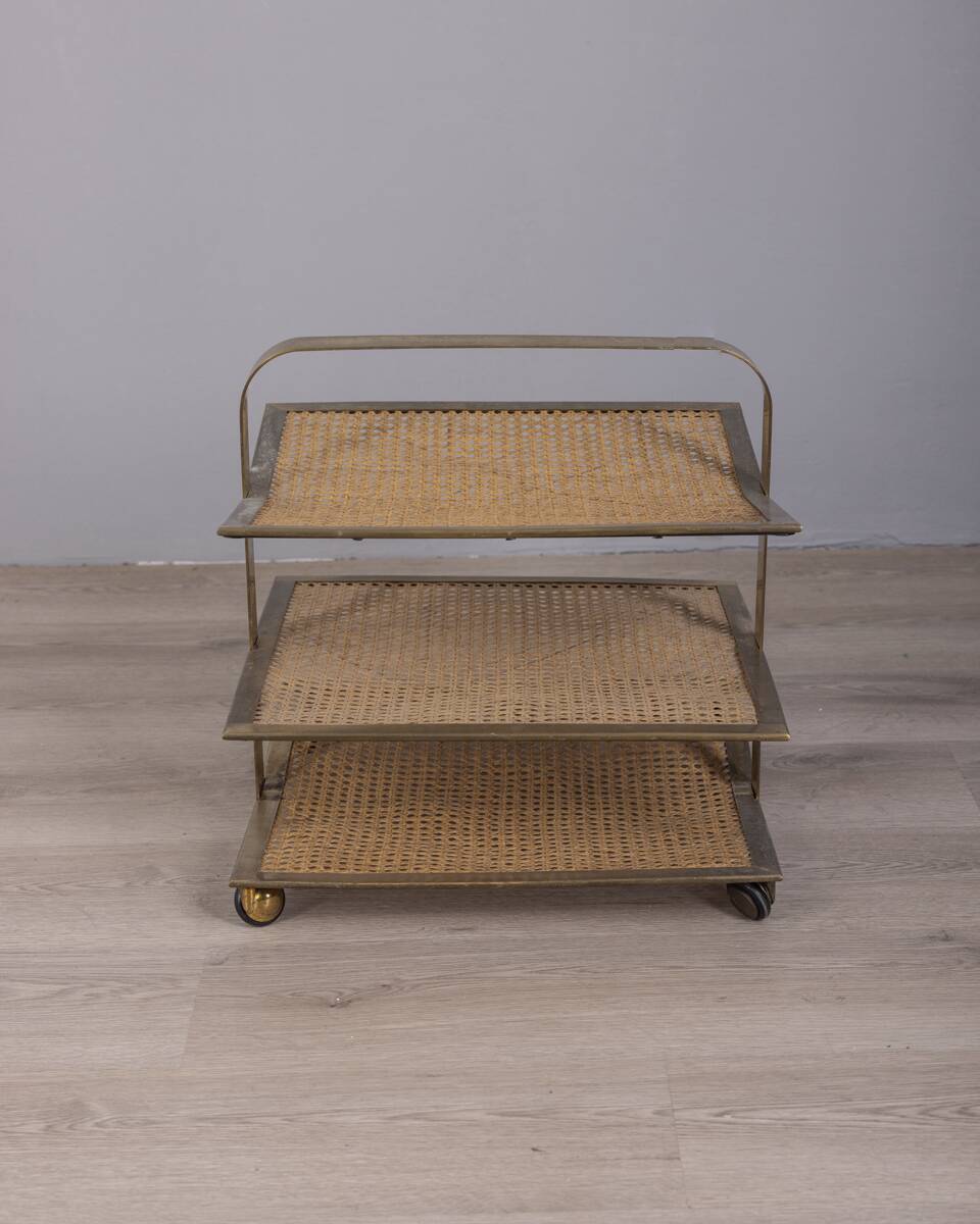 VINTAGE 1960S MAGAZINE RACK IN BRASS AND VIENNA STRAW ITALIAN DESIGN