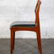 Paire de chaises scandinaves teck & simili cuir
