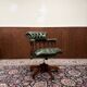 Chaise de bureau Chesterfield verte anglaise classique