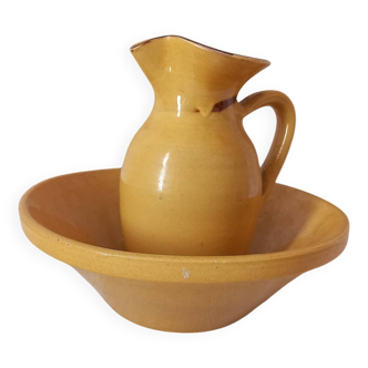 Yellow glazed terracotta set