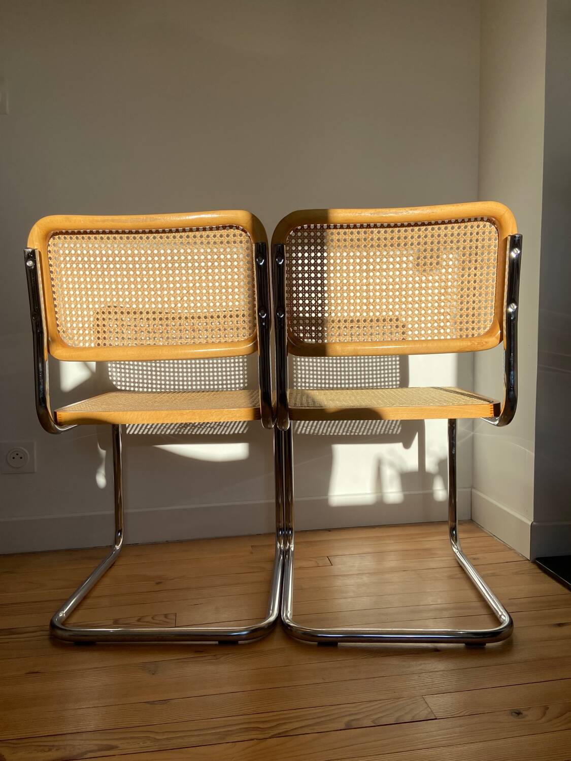 Paire de chaises cannées italiennes design Breuer