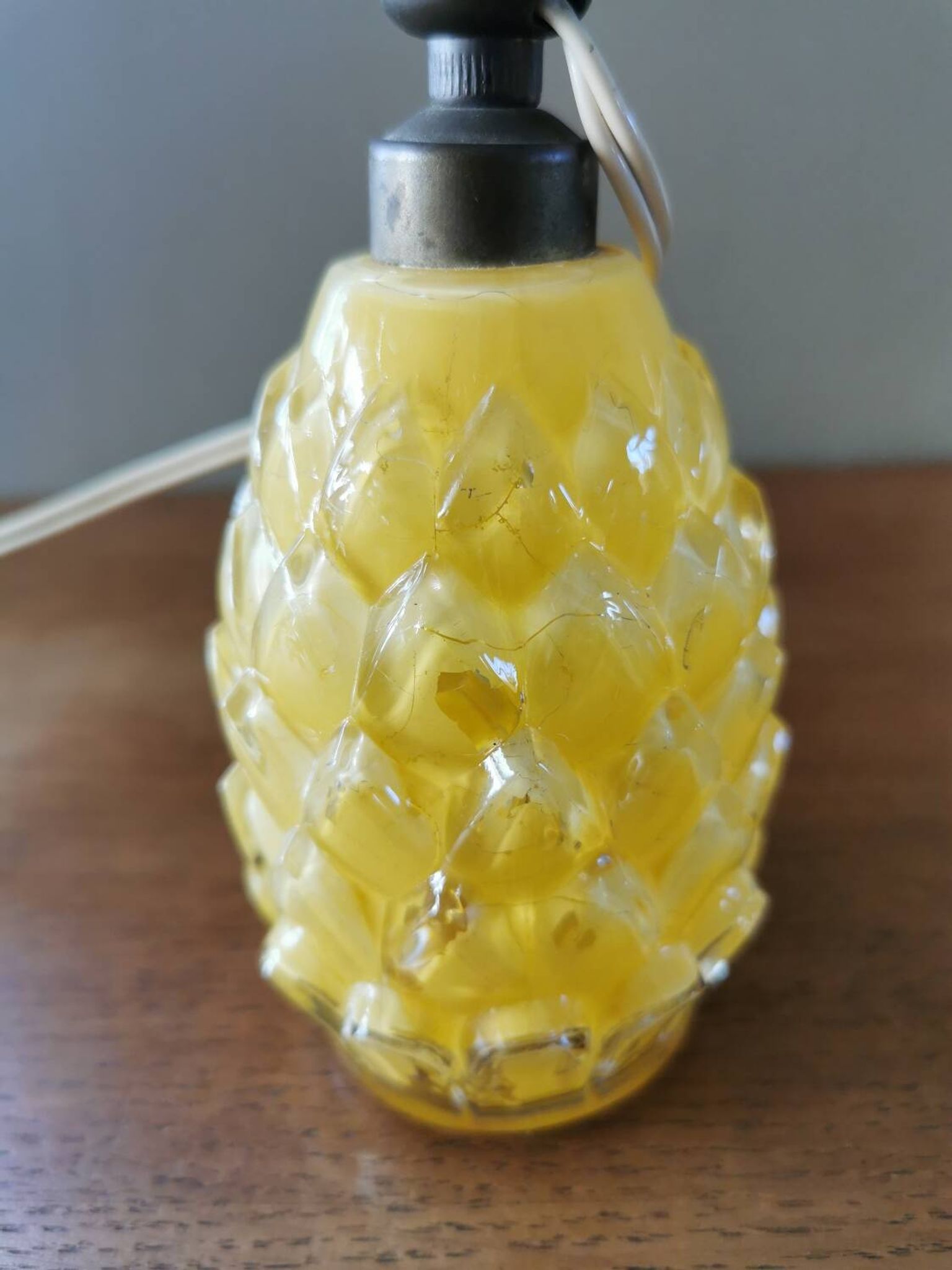 Lampe ananas vintage en verre peint