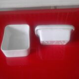 Porcelain soap dish
