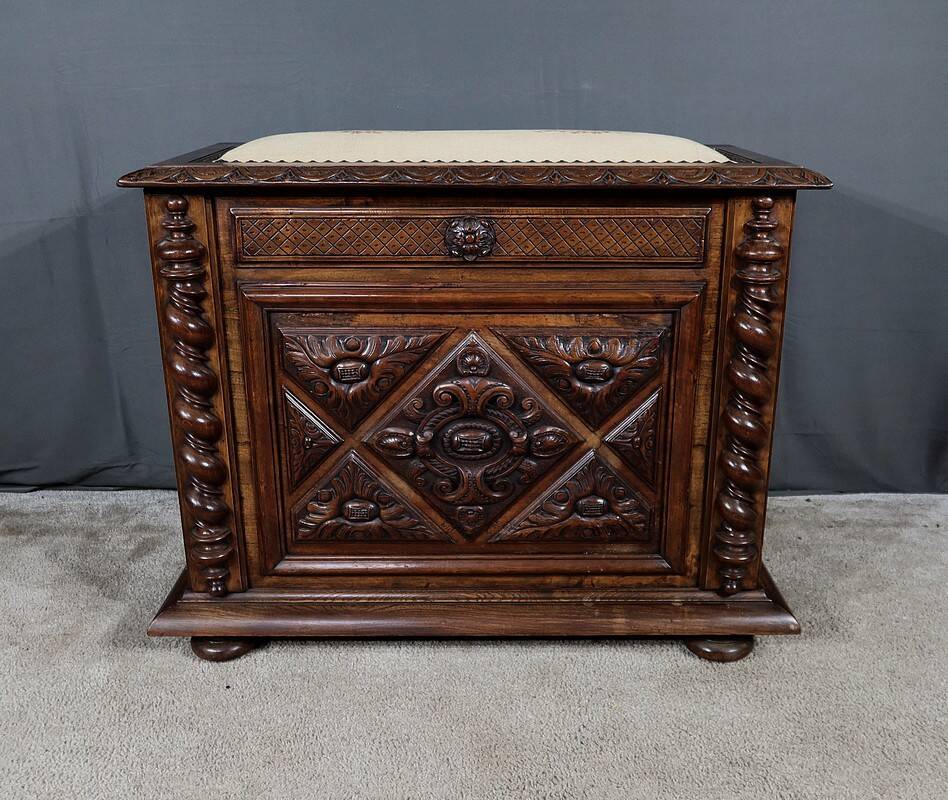 Coffre à linge de palier en hêtre et noyer massif, style louis xiii – fin xixe