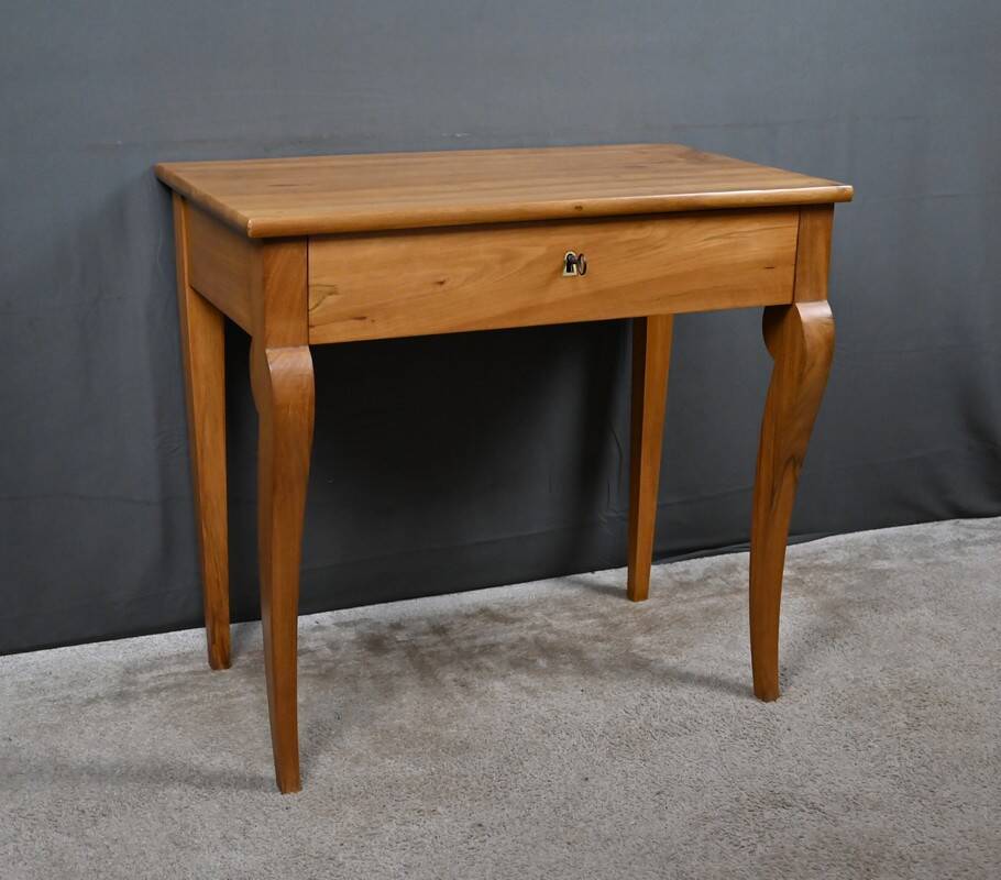 Small walnut console table, Restoration period – early 19th century.