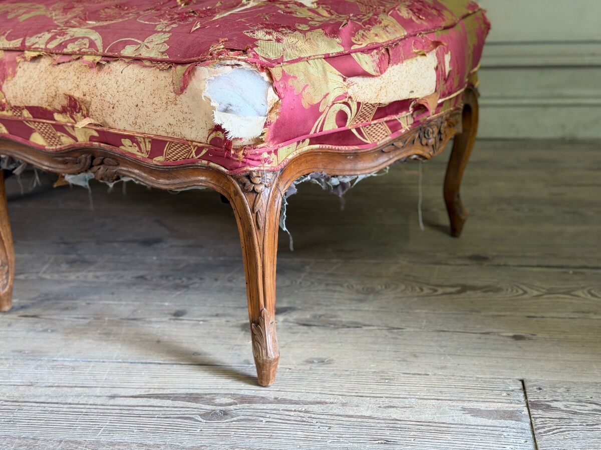 Louis XV meridian in carved wood, 18th century