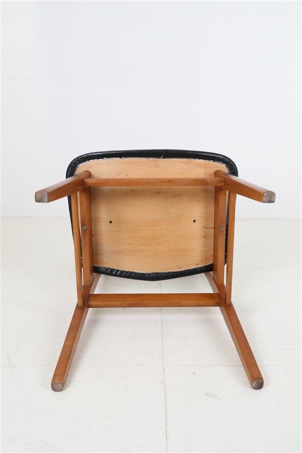 Findahl “Mosbøl” chair / 1960s / 1970s / teak / beech / skai / black / Mid Century Danish Modern Design