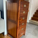 Mahogany rag picker