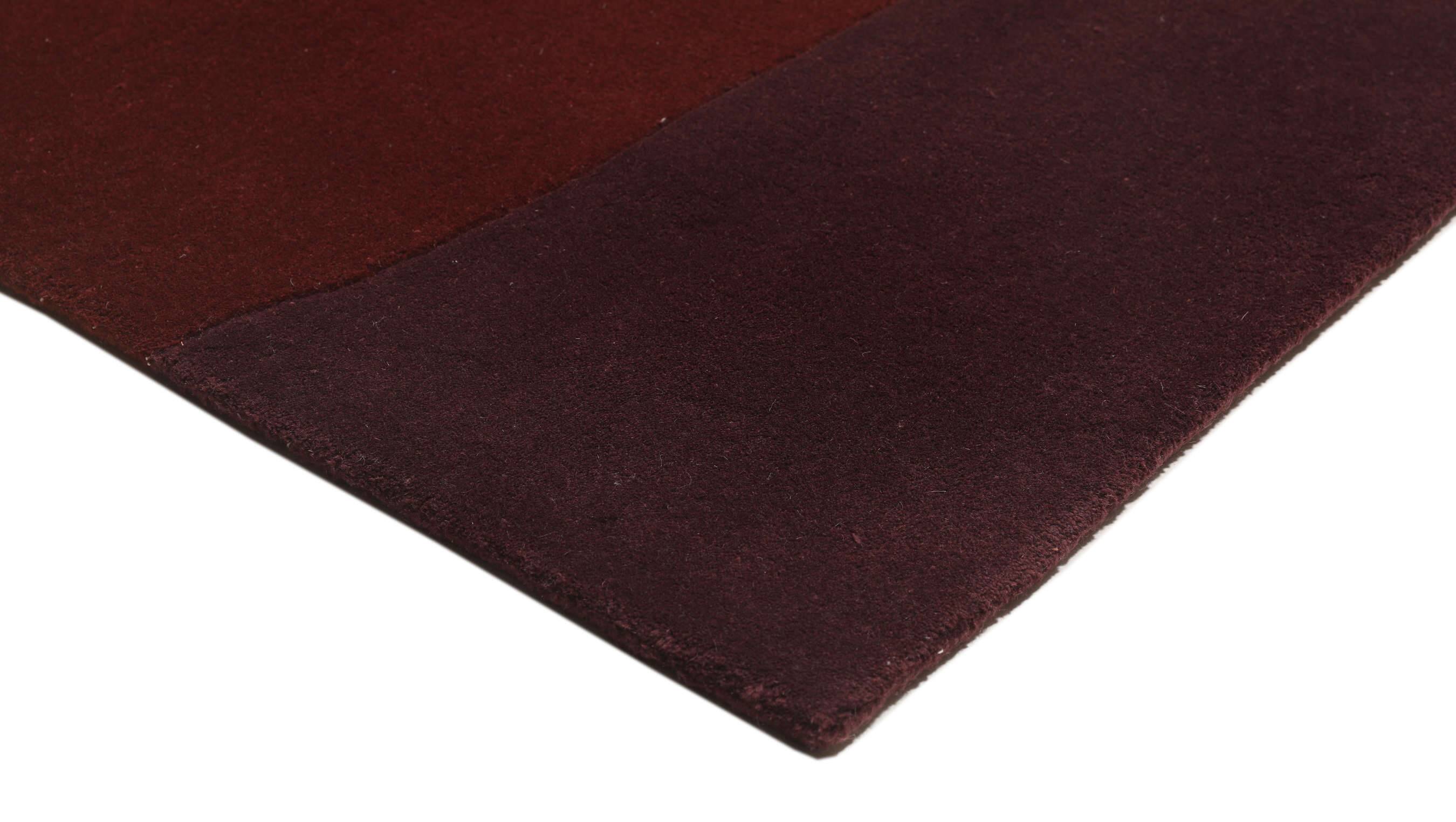 Tufted wool rug by Giulia Sola 160x230cm