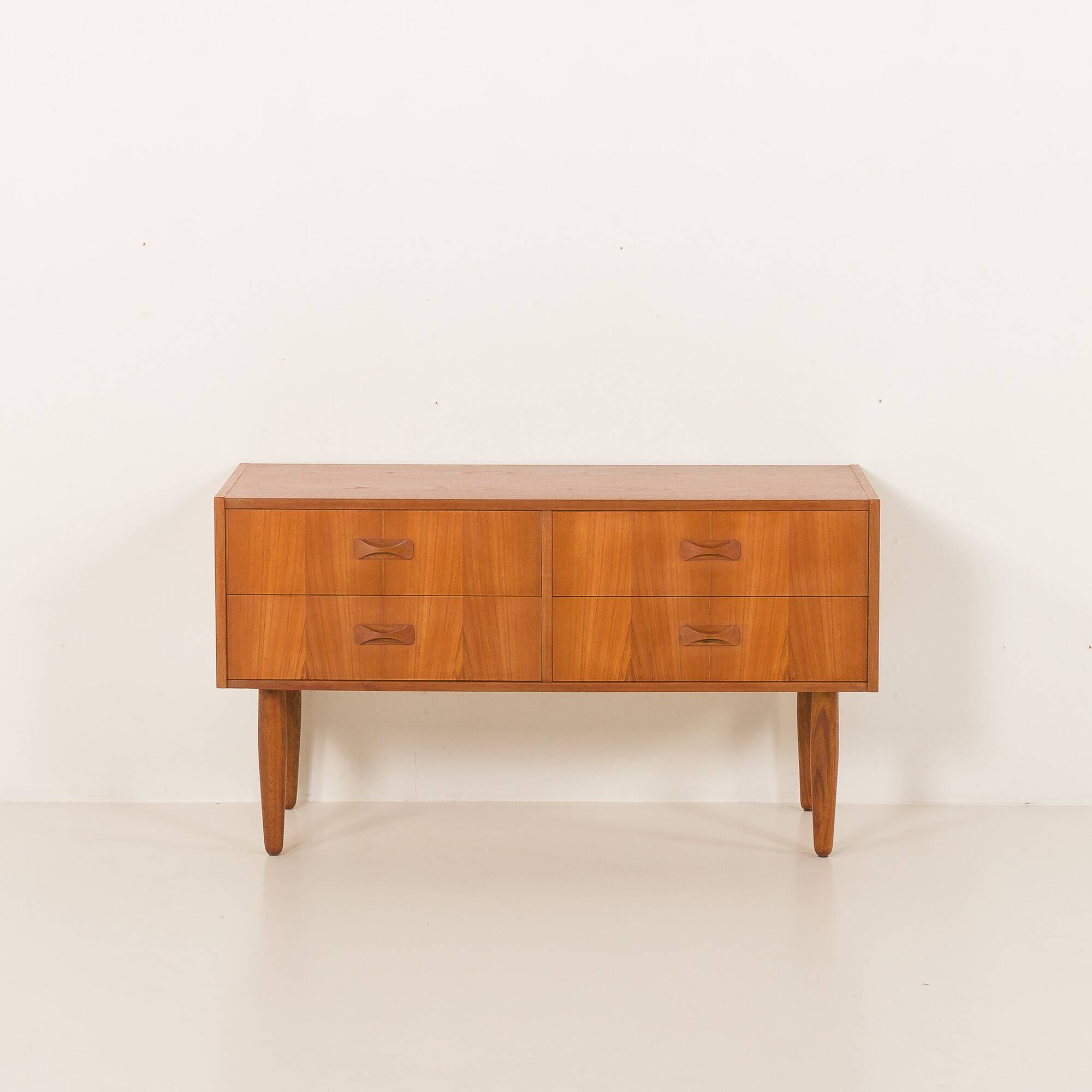 Small Danish teak sideboard with 4 drawers, 1960s