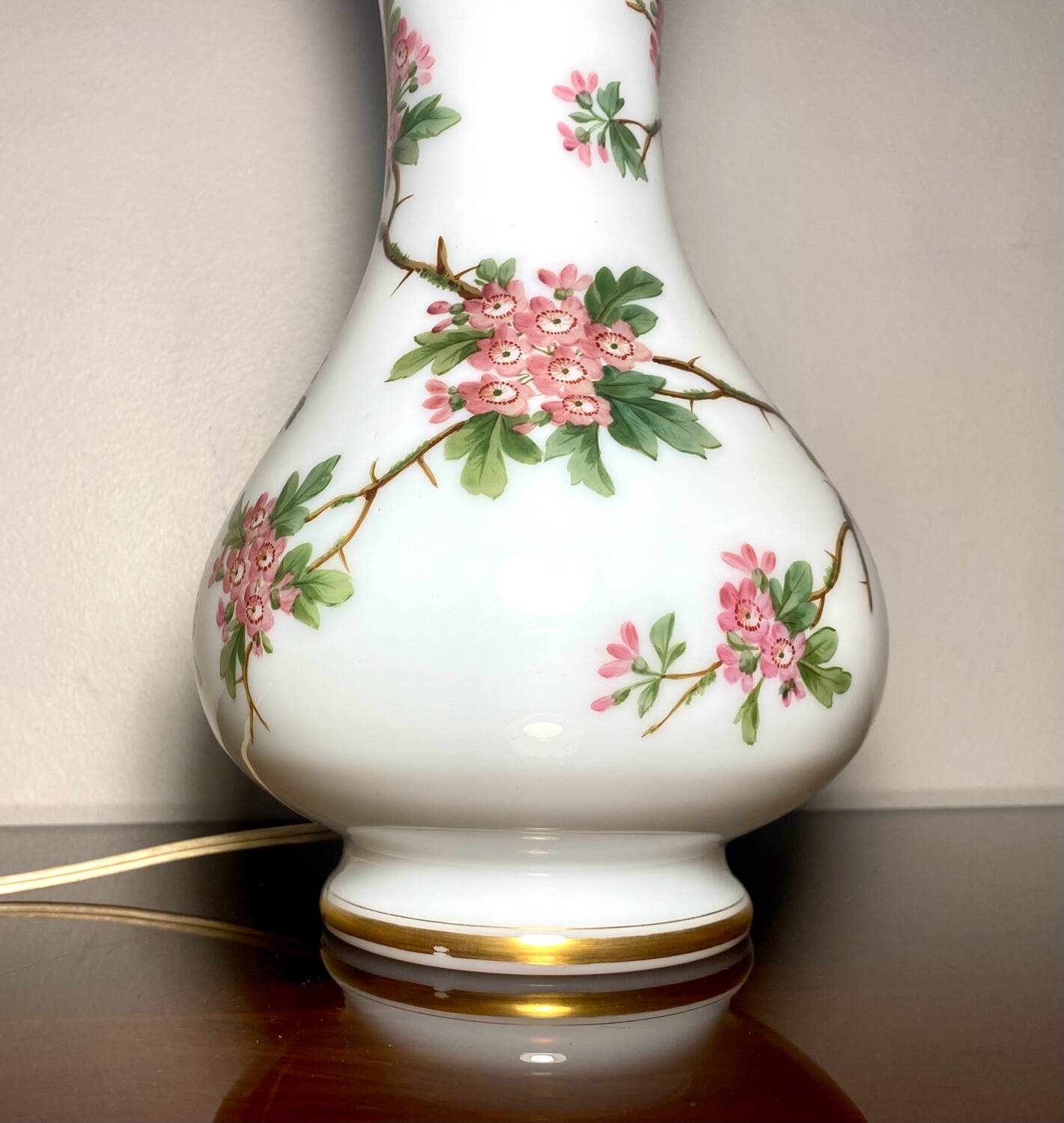 Baccarat Lampe Opaline peint main