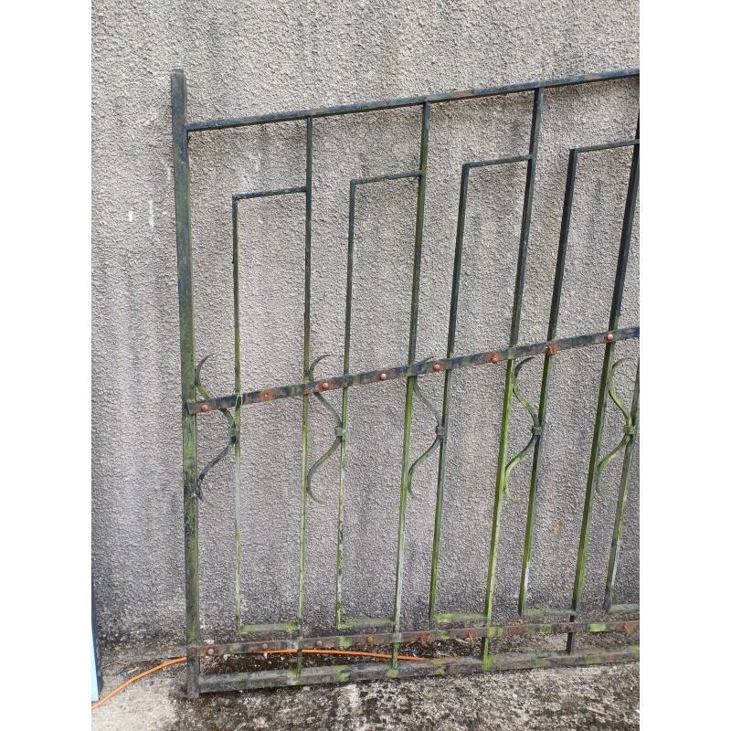 Wrought iron gate with 2 leaves