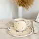 Grande tasse et sous tasse ancienne peinte à la main - Style romantique porcelaine beige et bleu