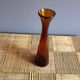 Vase en verre ambre