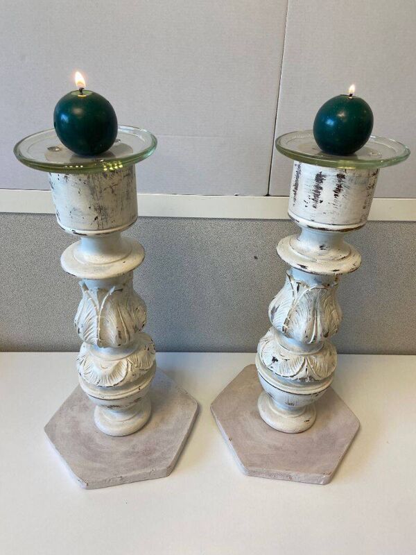 Paire de Gros Bougeoirs Flambeaux Chandeliers Bois Tourné Sculpté Blanchi