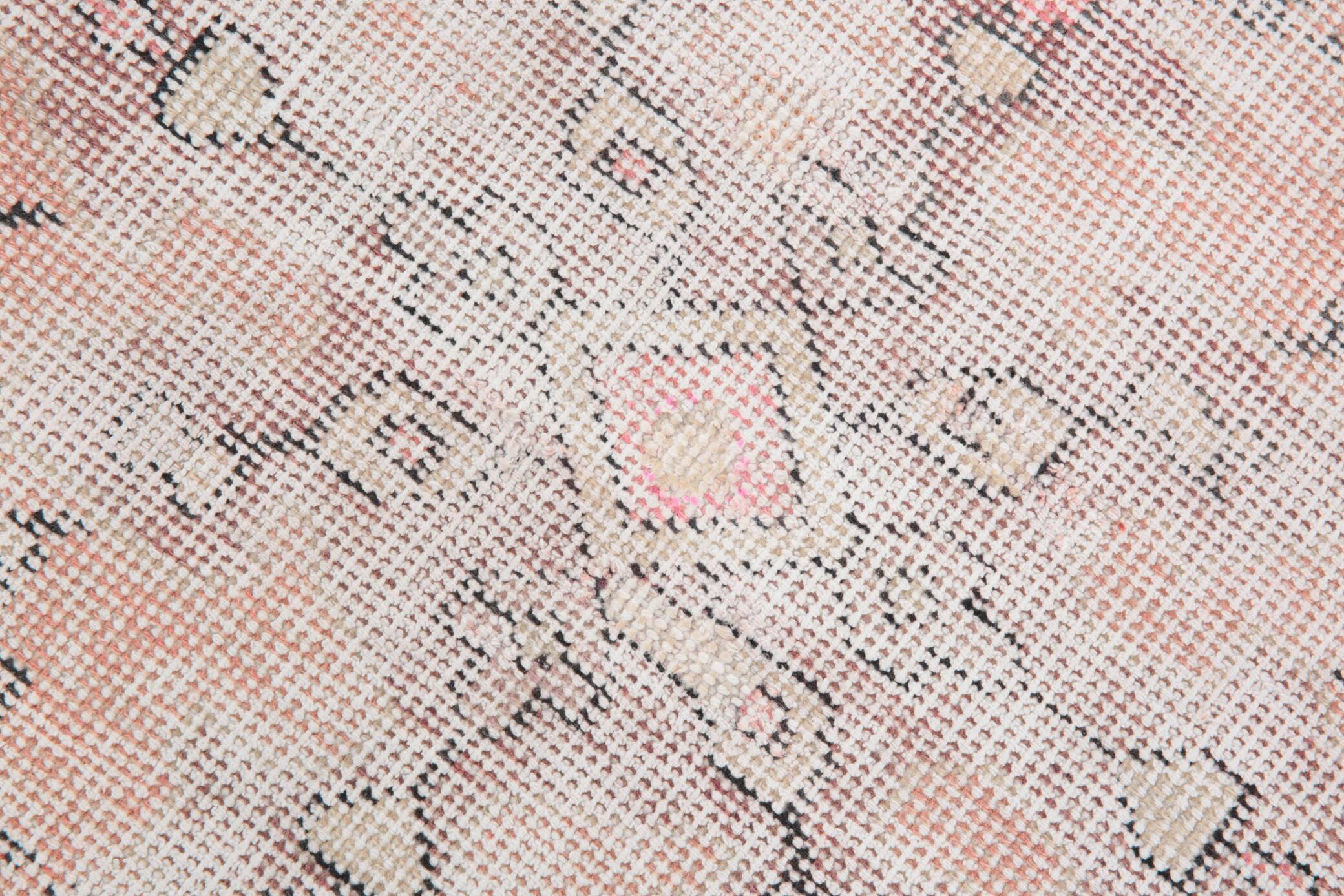 4x7 Pale Red & Beige Rustic Vintage Rug, 129x217Cm