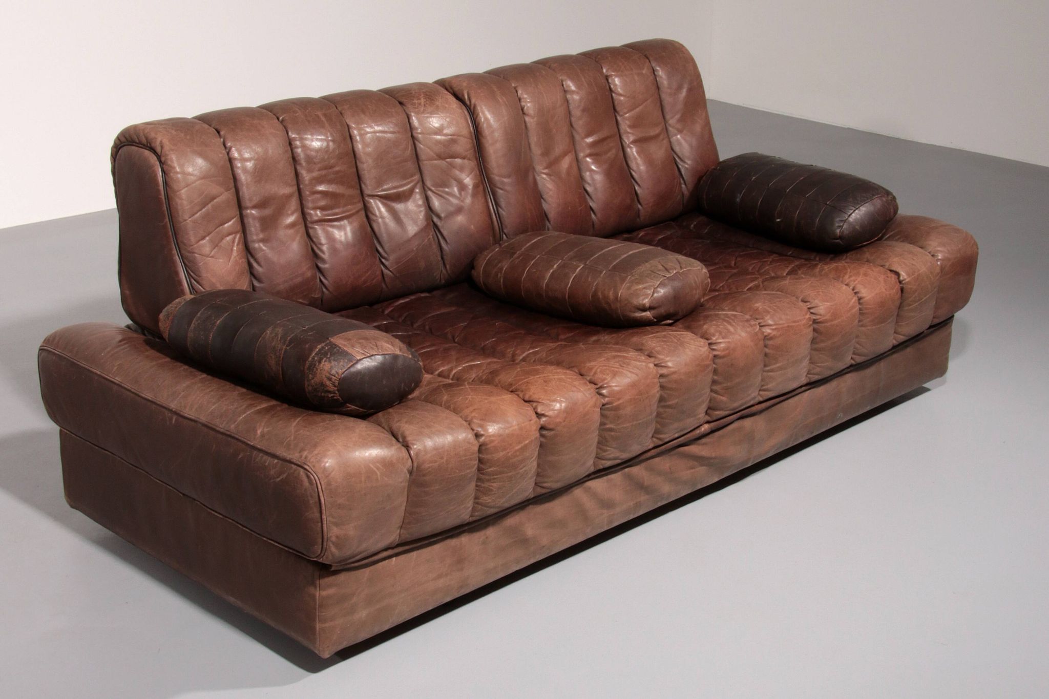 Mid-century DS 85 sofa bed from De Sede Switzerland, 1960s