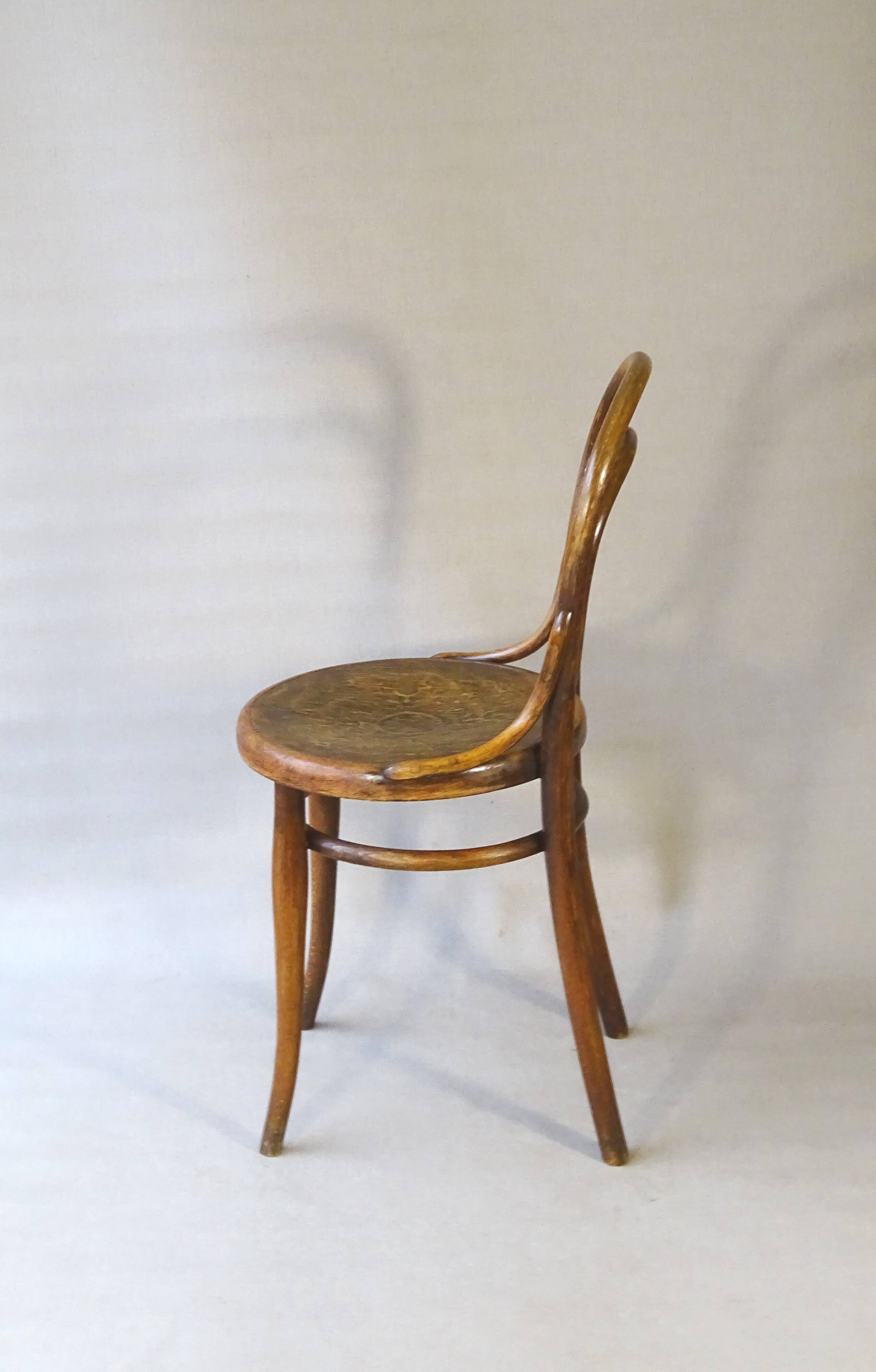 THONET bistro chair N°14 - 1/2 - Ca 1900, wooden seat