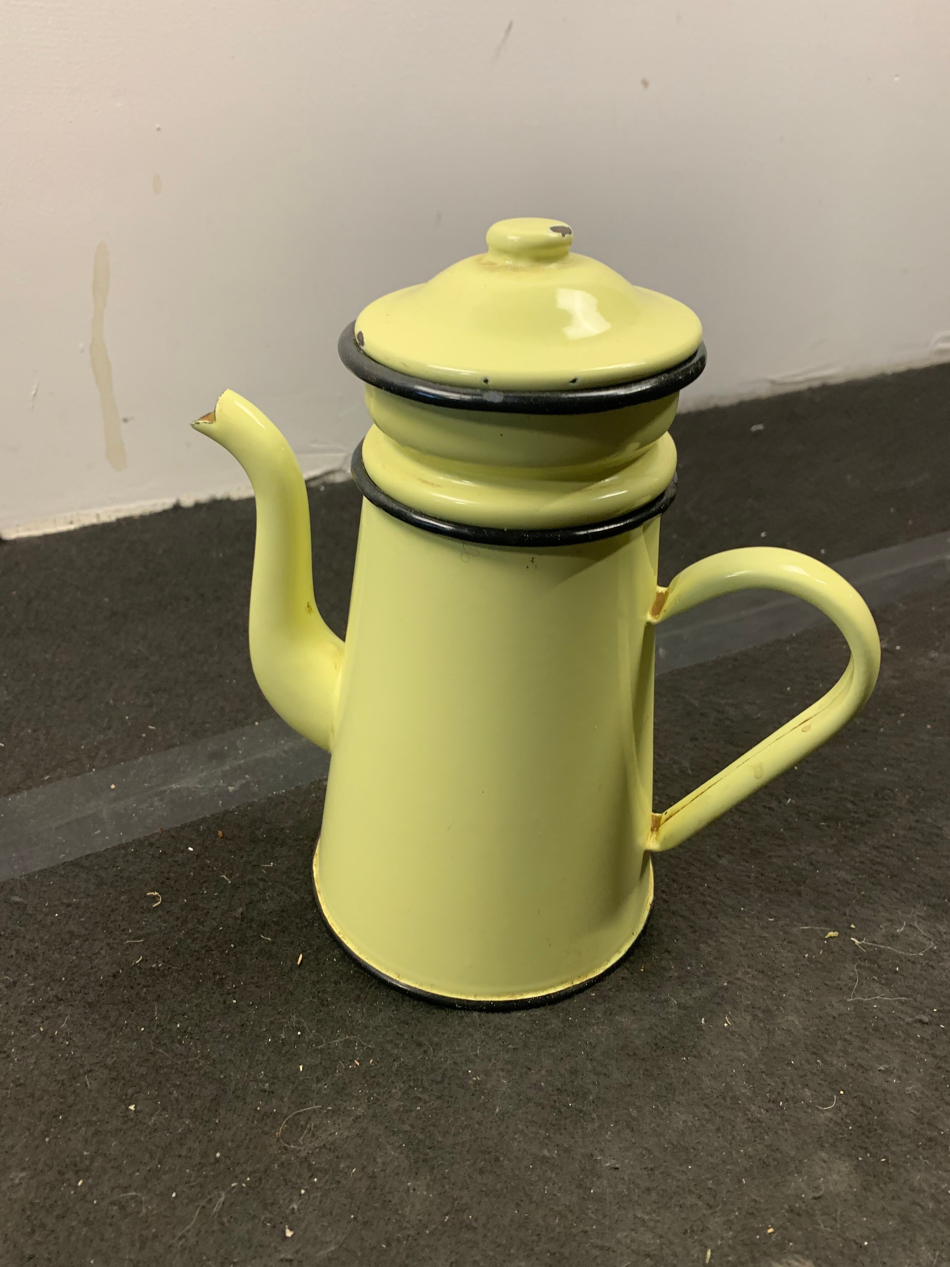 Cafetière émaillée