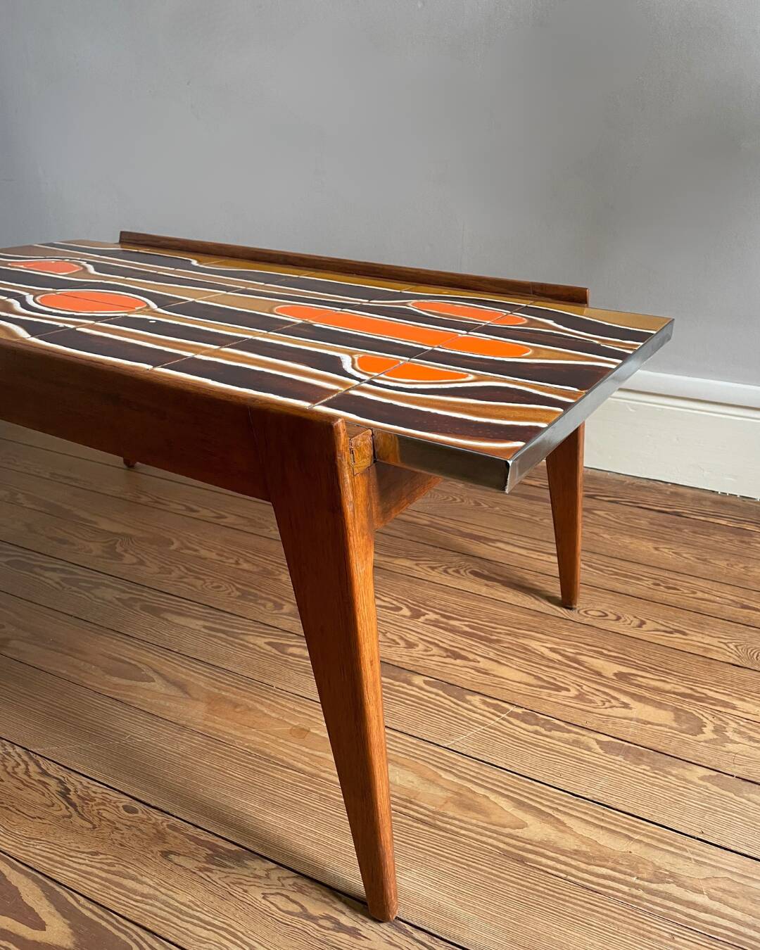 Ceramic coffee table
