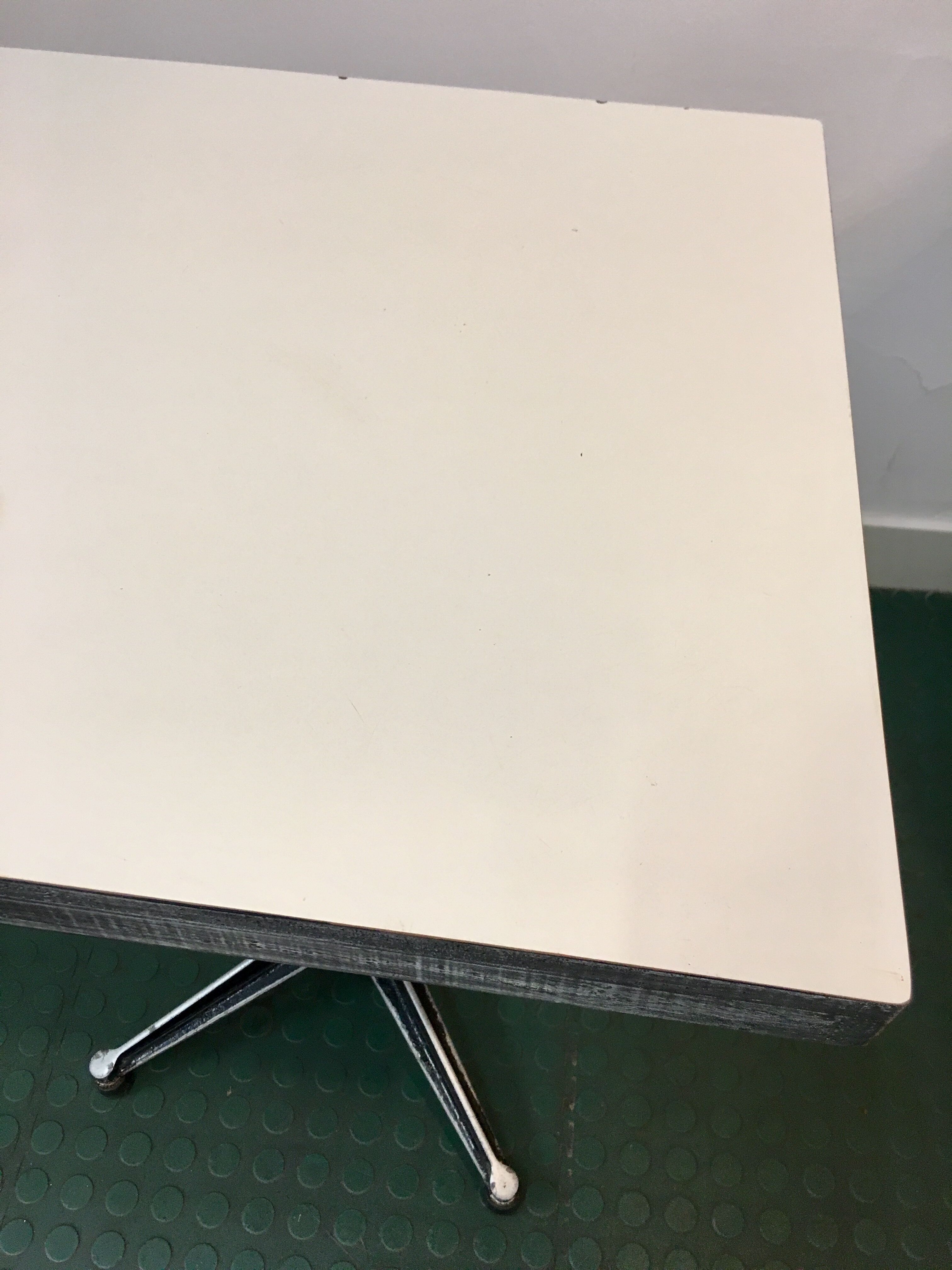 TABLE de Bistrot FORMICA and steel BERC ANTOINE