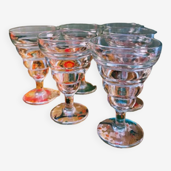 6 small stemmed glasses for an aperitif