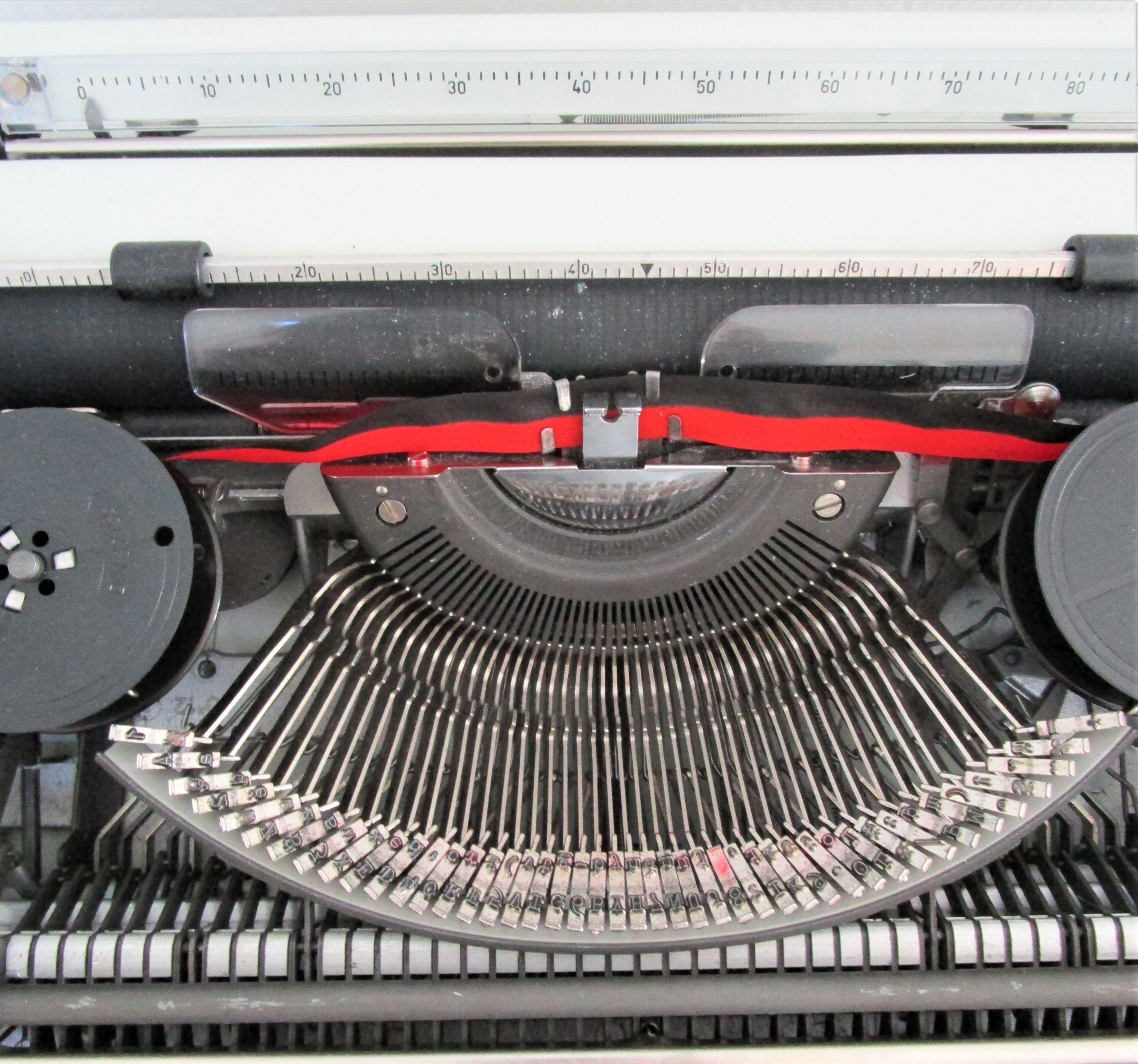Olympia traveller typewriter luxury 70s