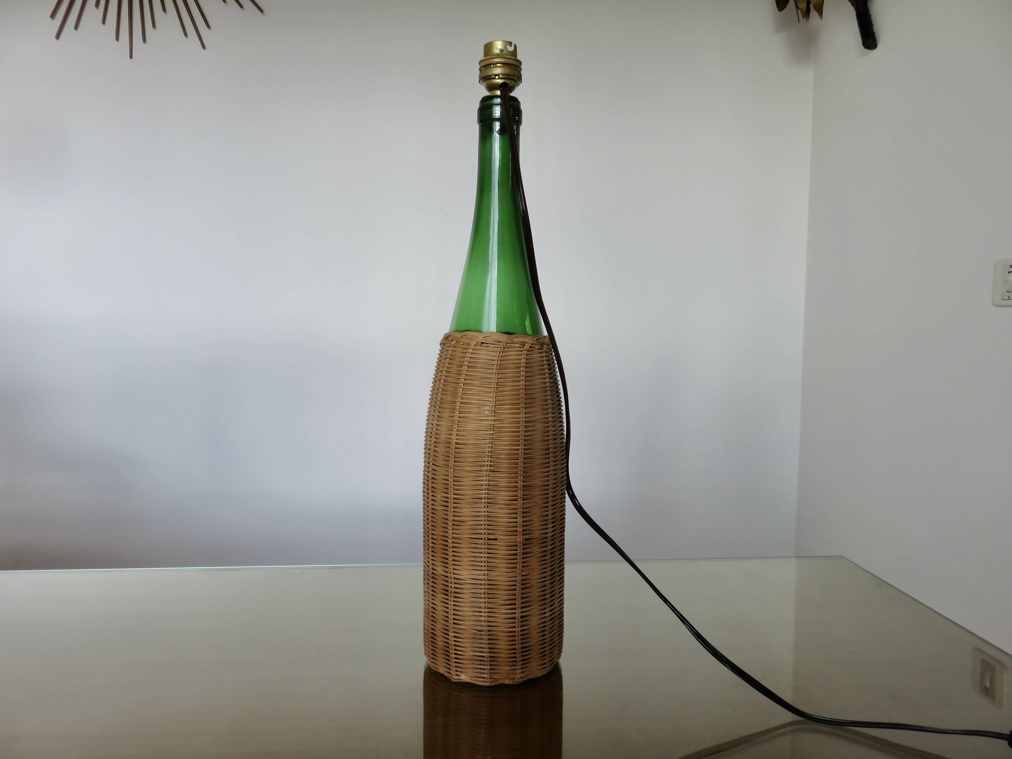 Rattan and glass "bottle" lamp from the 60s and 70s