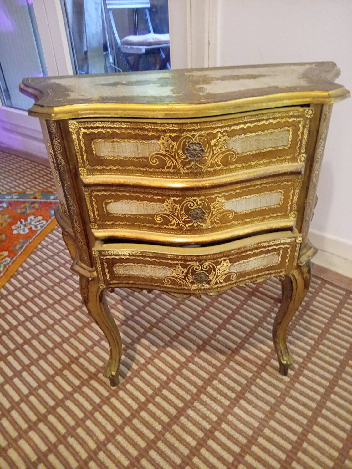 Table chevet 3 tiroirs 1950 -1970 italien bois doré