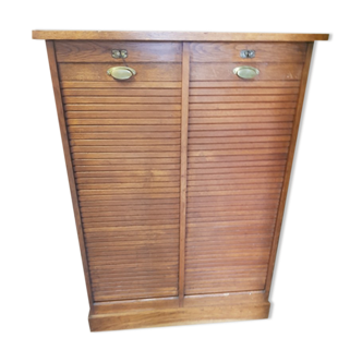 Notary cabinet cabinet with oak curtains