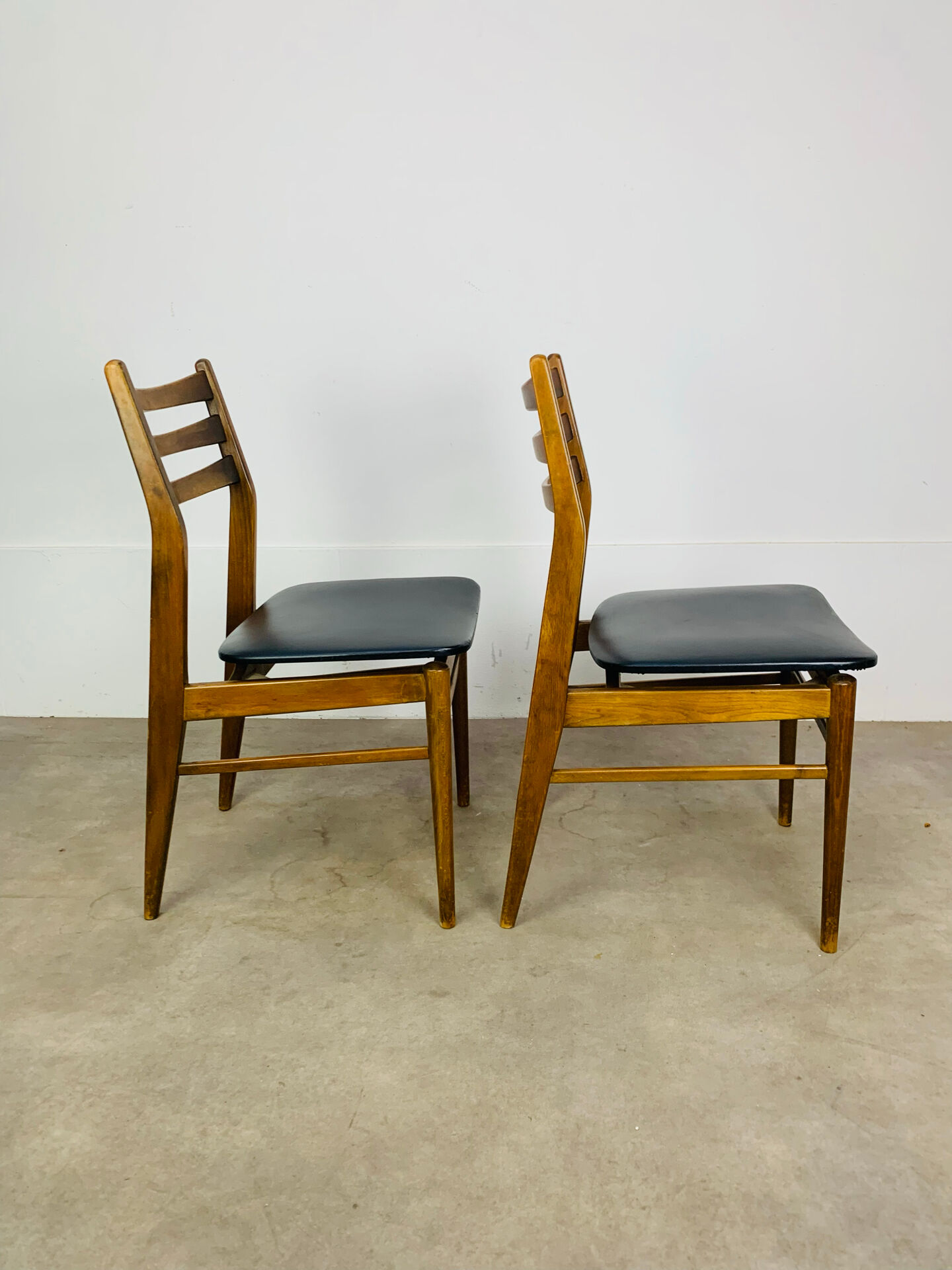Paire de chaises scandinaves années 60