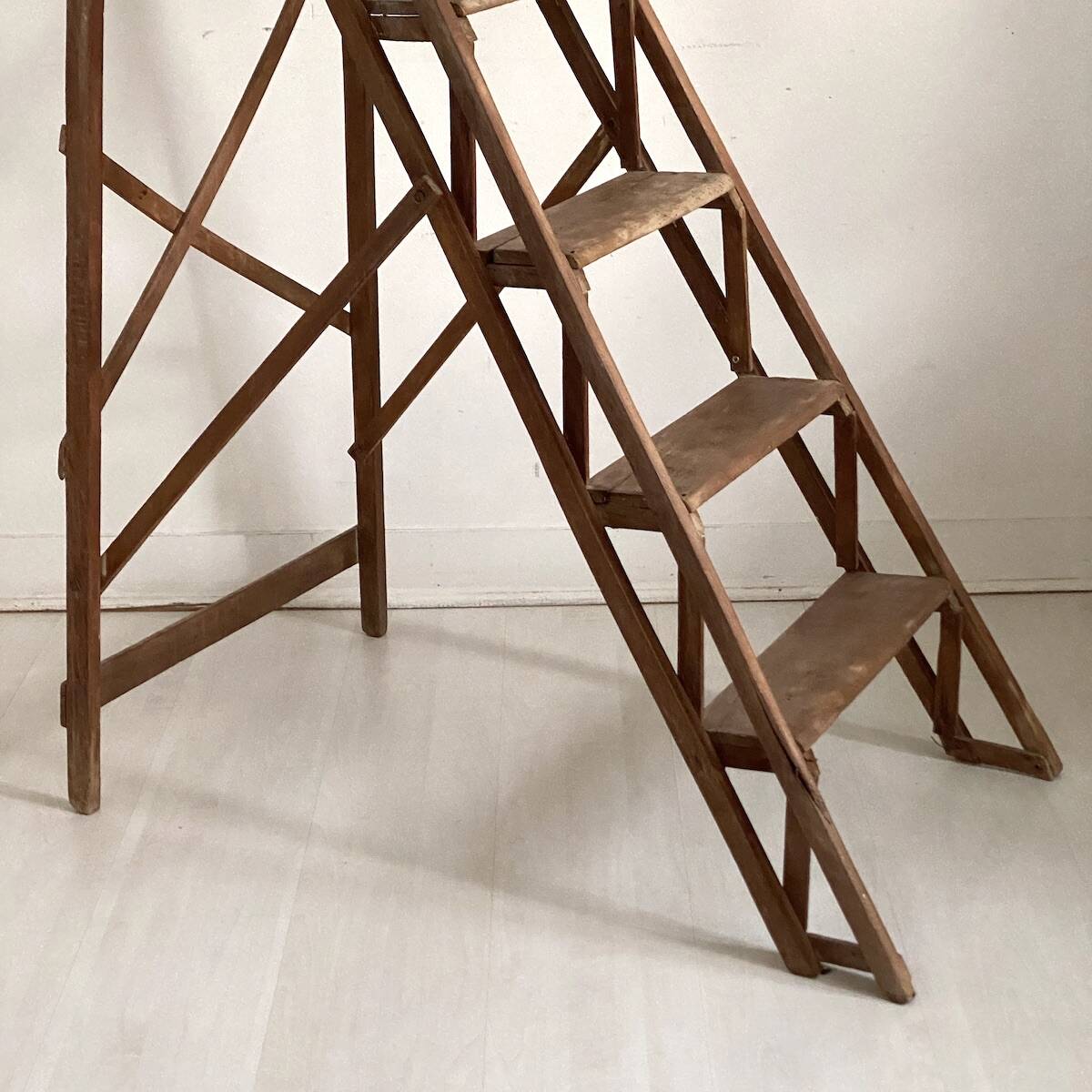 Vintage 1950s step stool