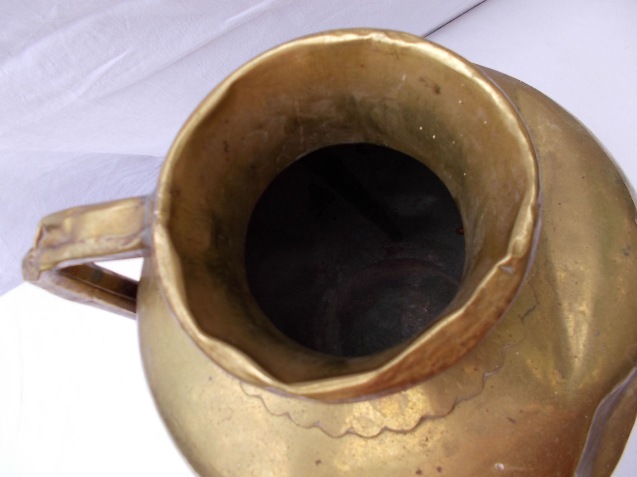 Brass pot