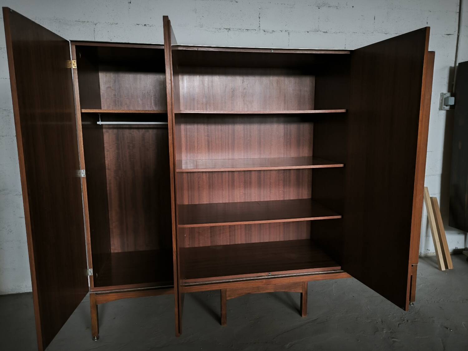 Scandinavian dressing wardrobe in rosewood
