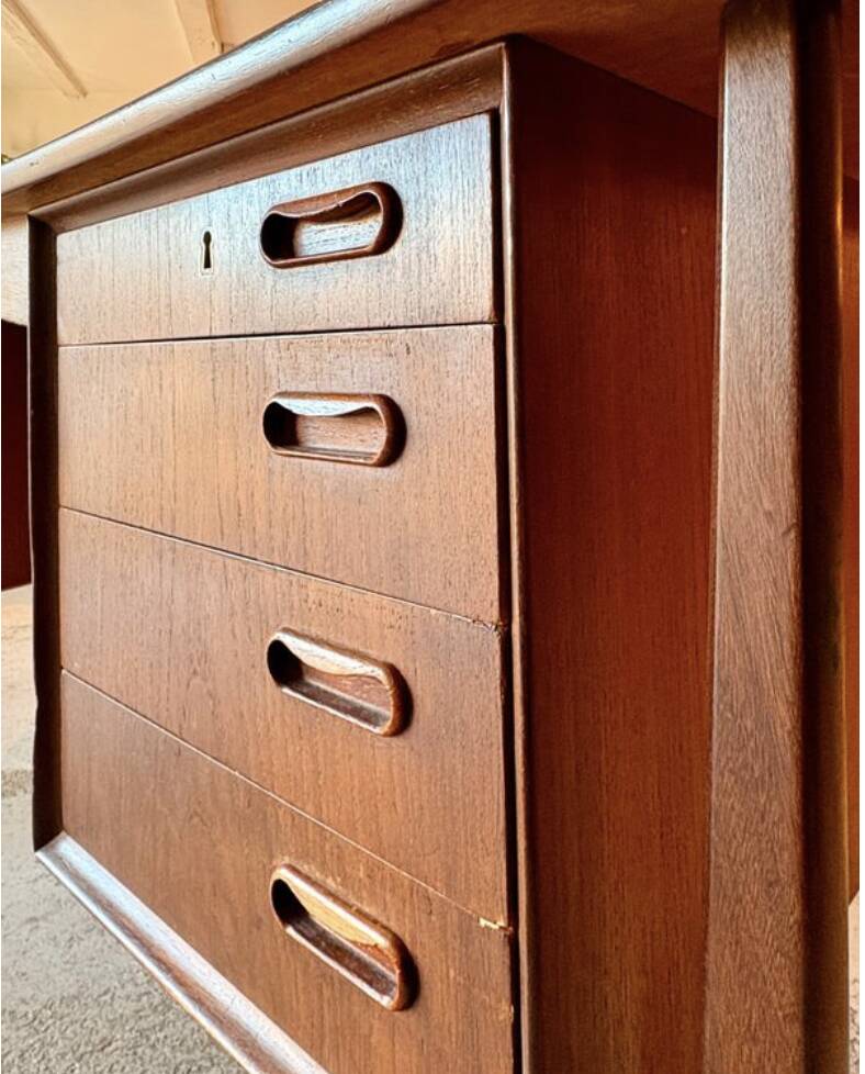 Teak desk Svend Åge Madsen edition HP Hansen - 1960