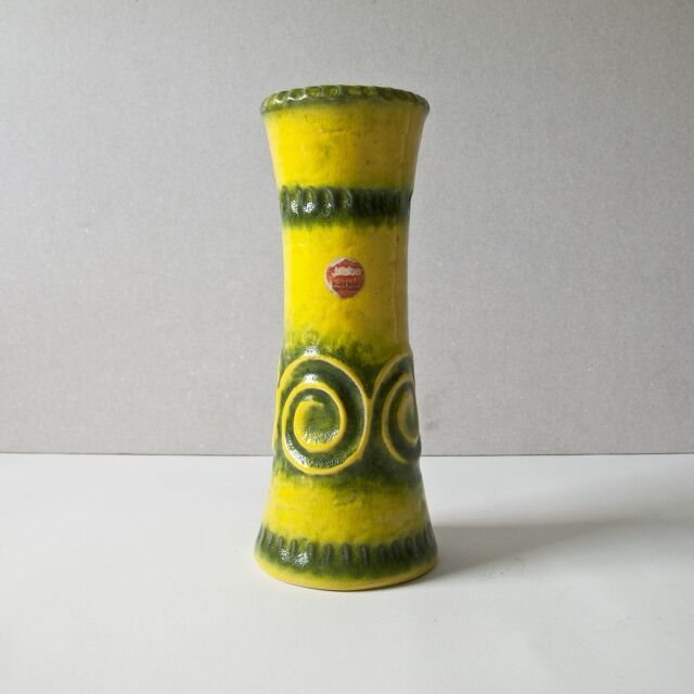 Yellow vase Jasba