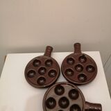 Set of ceramic snail dishes