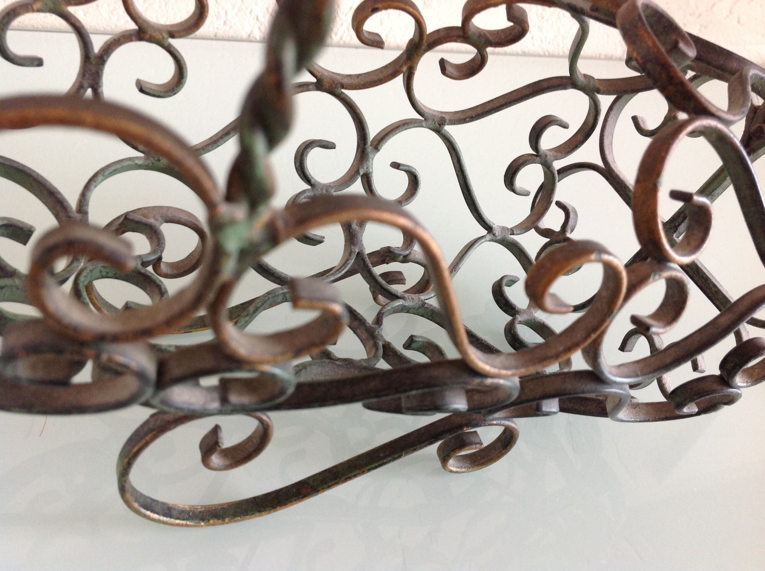 Porte bouteille  de table en ferronerie style art déco