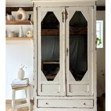 Armoire parisienne