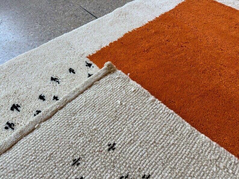 Handmade pure wool rug, size 150 x 250 cm.