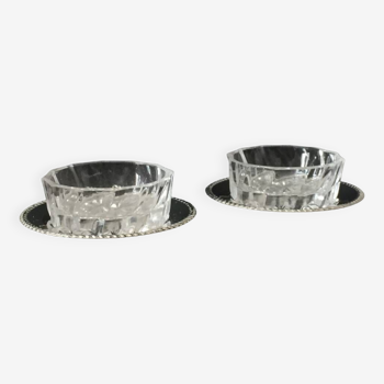 Glass salt/pepper shakers with metal saucer
