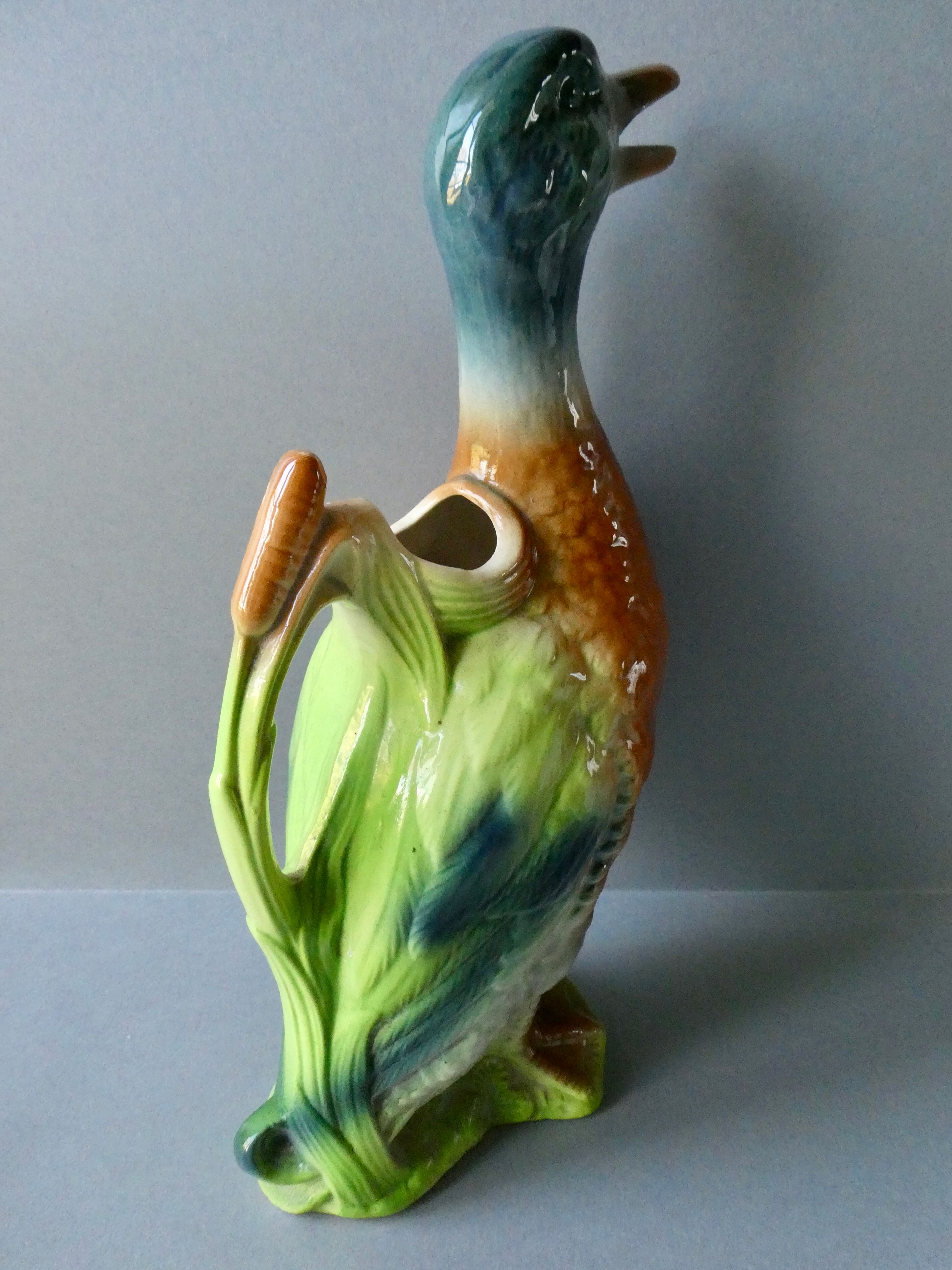 Pitcher in duck-shaped dabbling, Saint Clement France