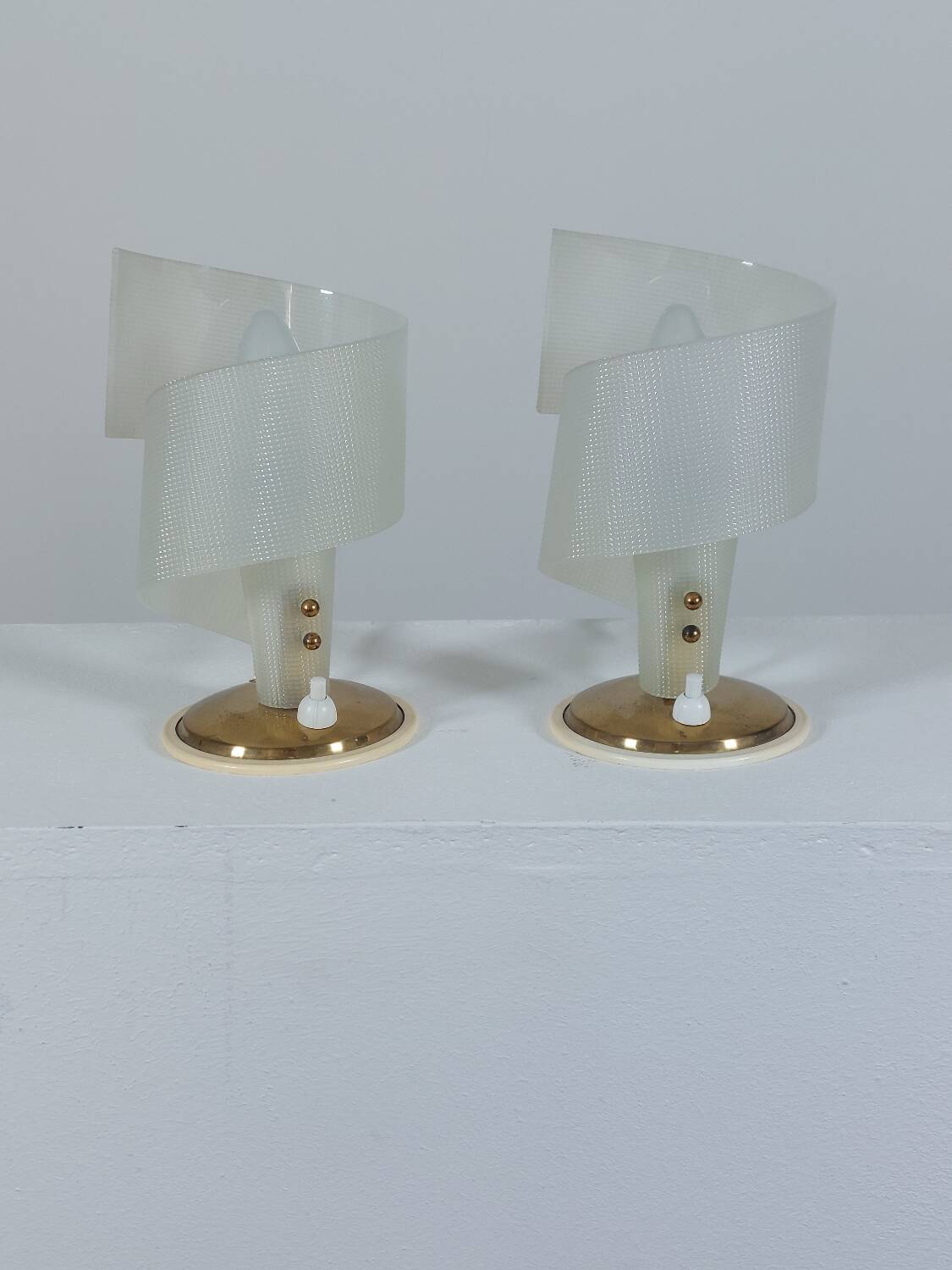 Pair of vintage mid century spiral decor table bedside lamps geru