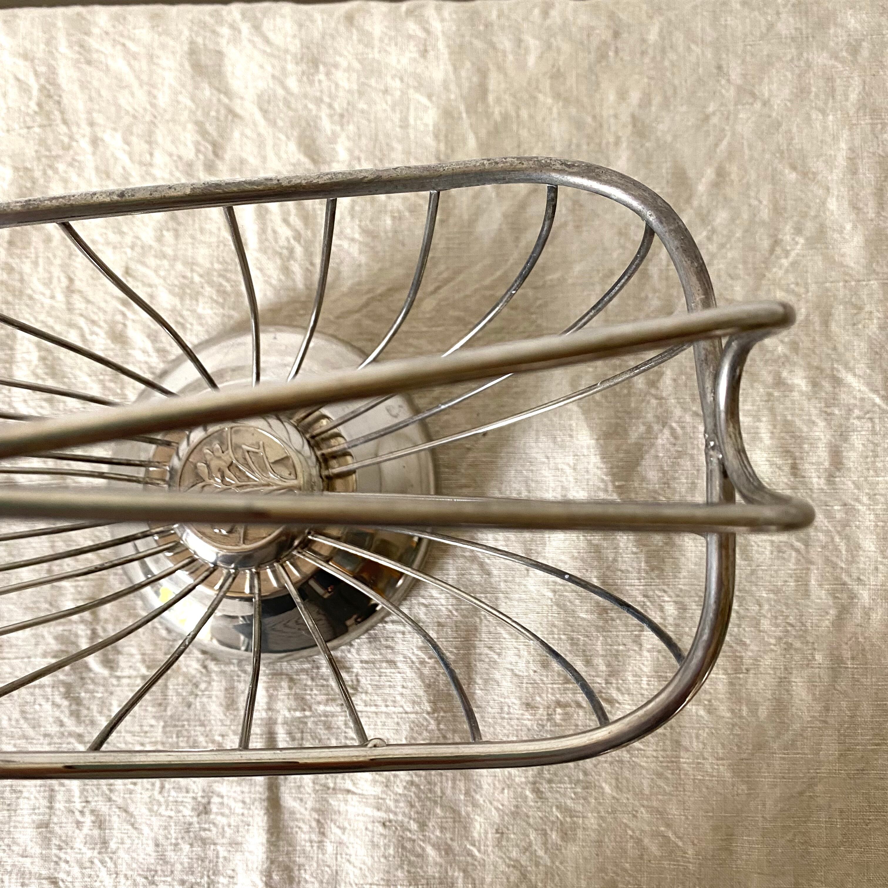 Silver metal bottle holder