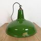 Lampe suspendue en émail vert industriel de Jackson Electrical Co., années 1960.