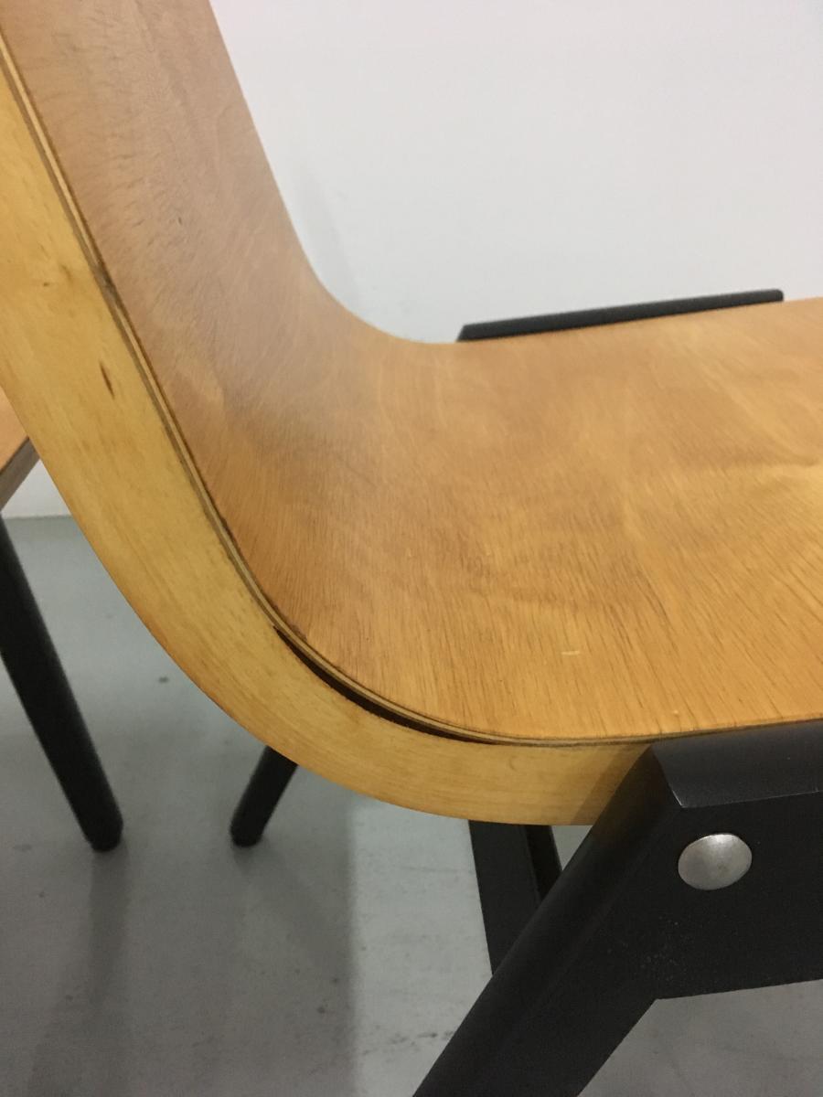 Set de 4 chaises empilables par Roland Rainer