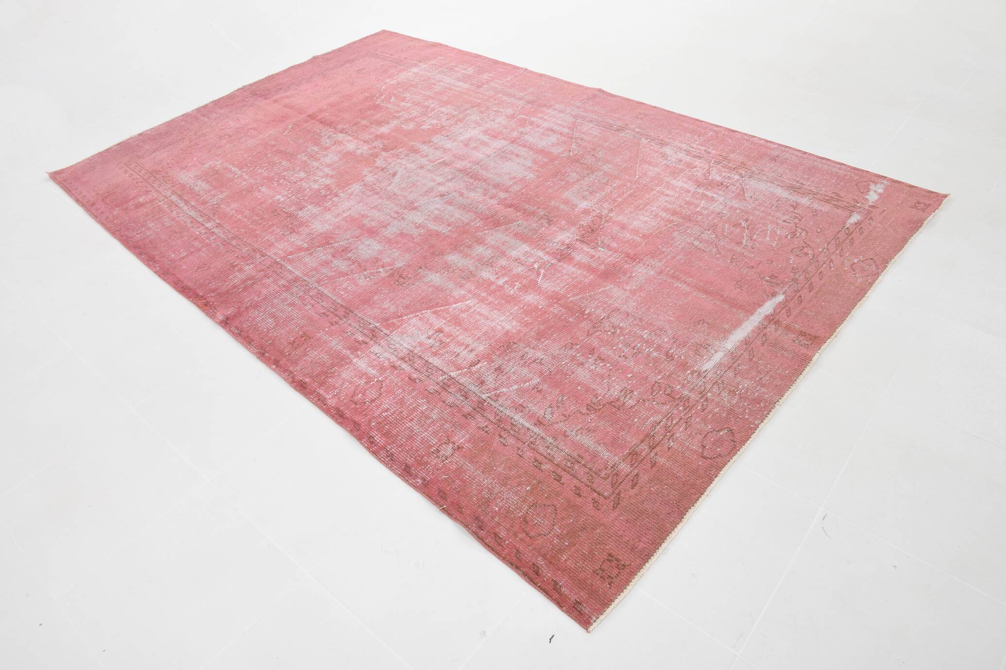 7x10 Blush Pink Vintage Rug, 216x304Cm