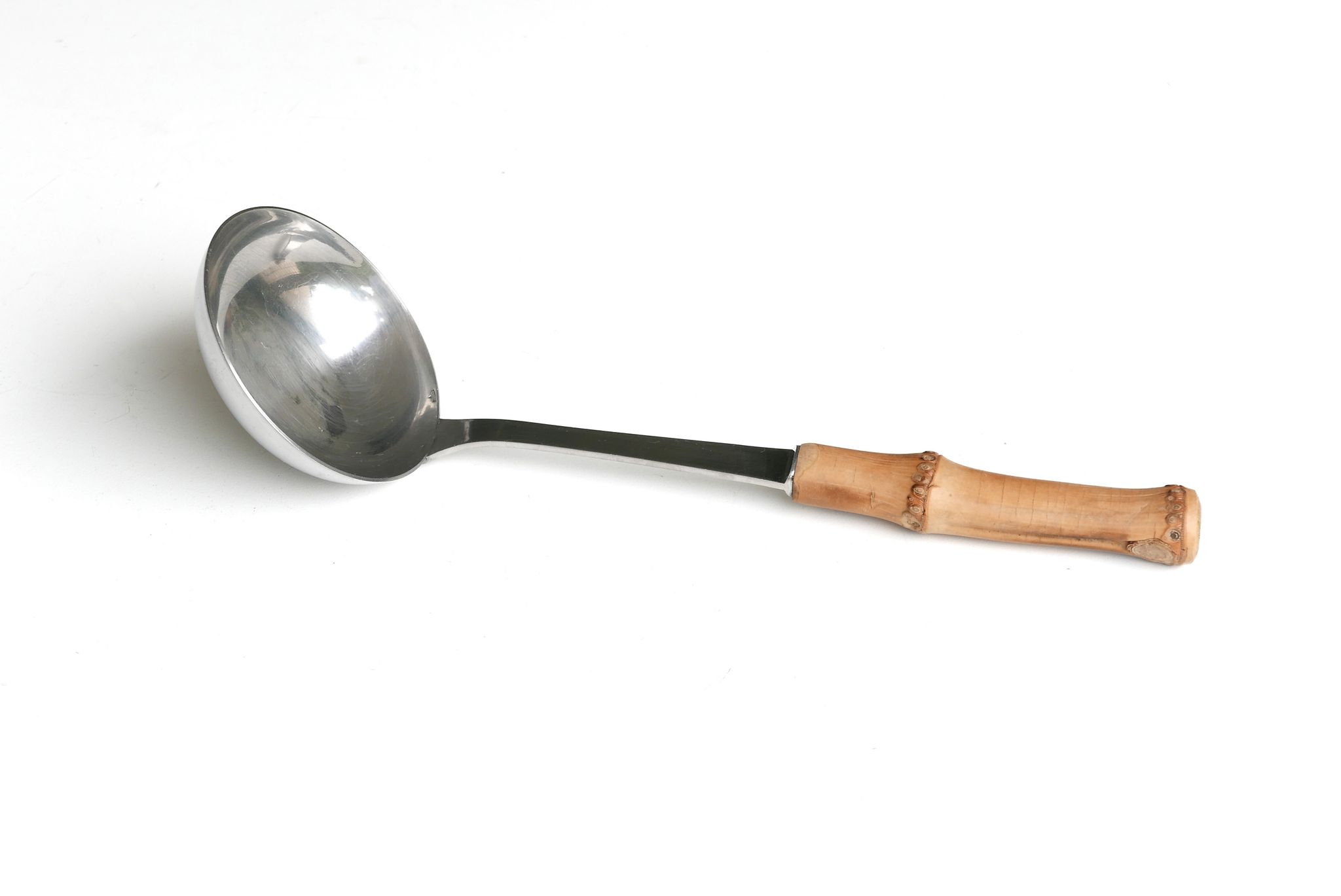 Louche inox avec manche en bambou, années 60