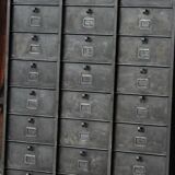 Strafor locker 30 valves