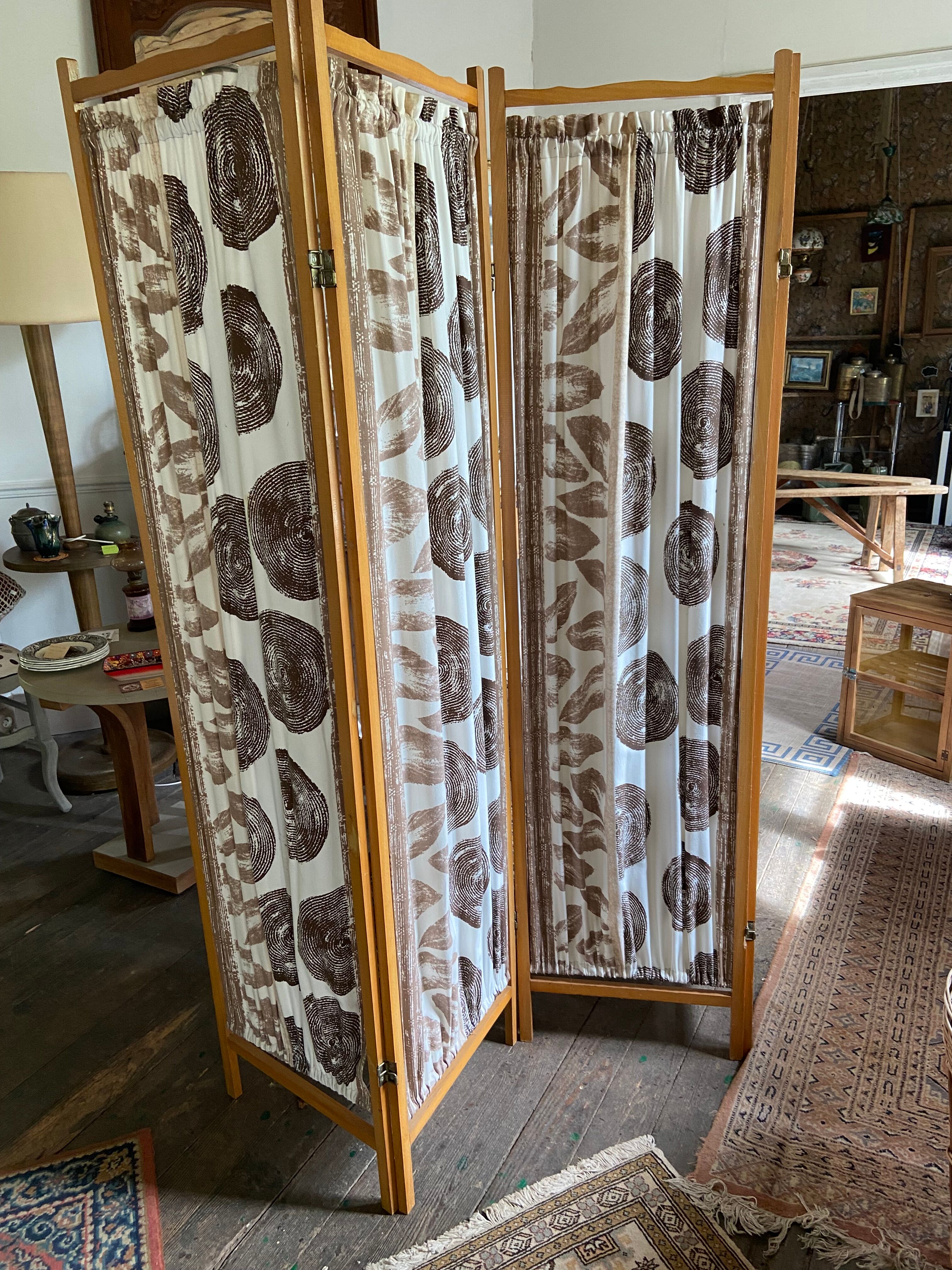 Wooden and fabric screen from the 60s